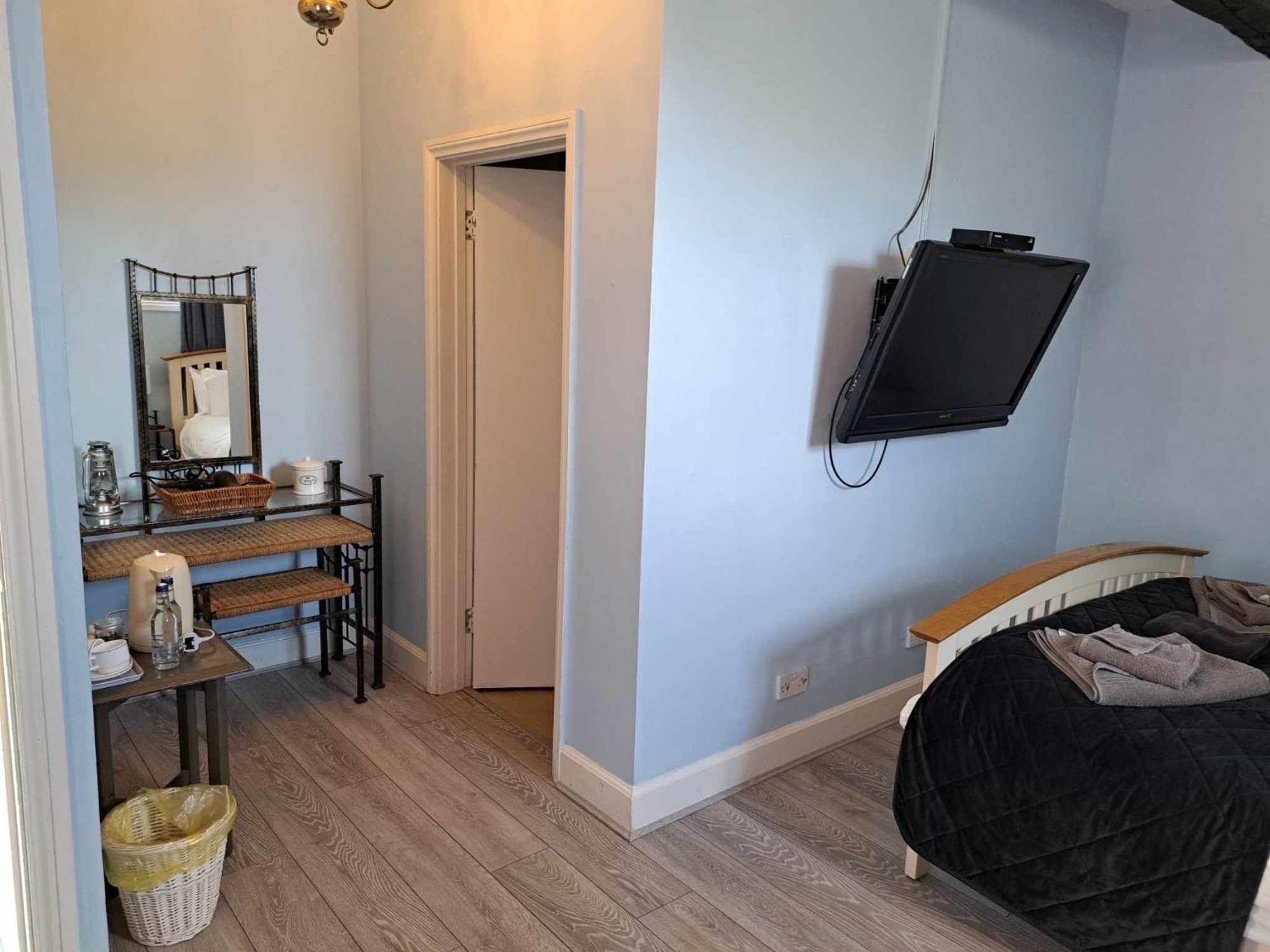 The Ilchester Arms Bed & Breakfast Abbotsbury