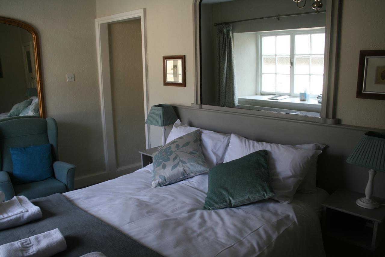 The Ilchester Arms Bed & Breakfast