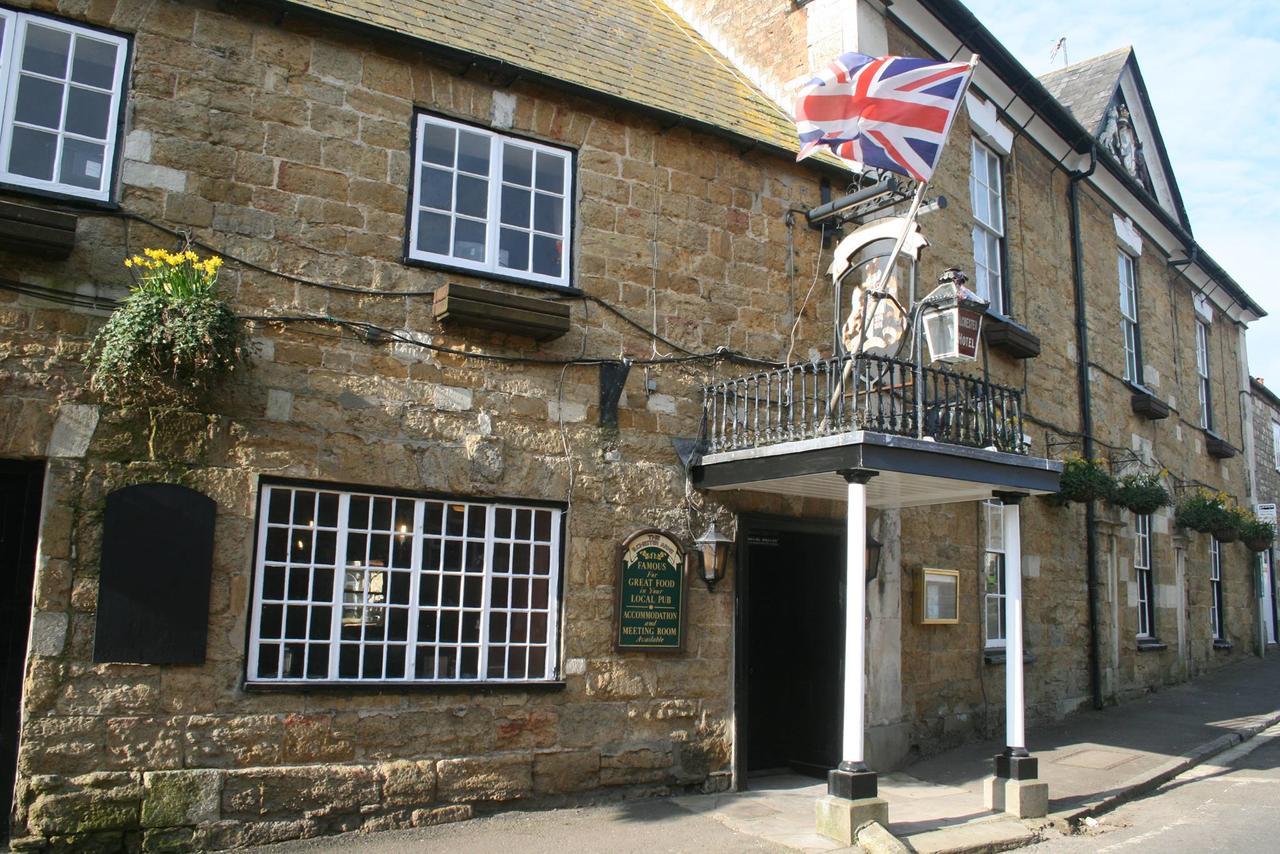 The Ilchester Arms Abbotsbury