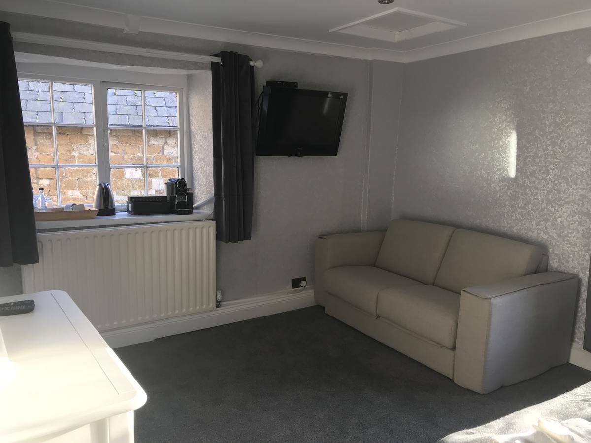 The Ilchester Arms 3* Abbotsbury