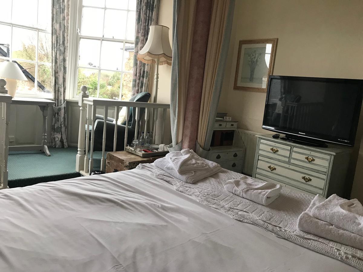 The Ilchester Arms 3*