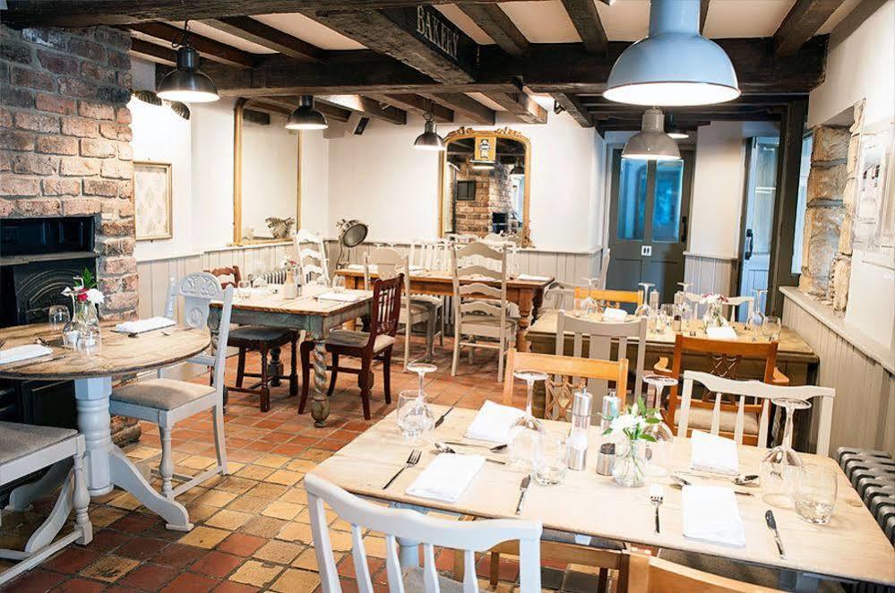 The Ilchester Arms 3* Abbotsbury