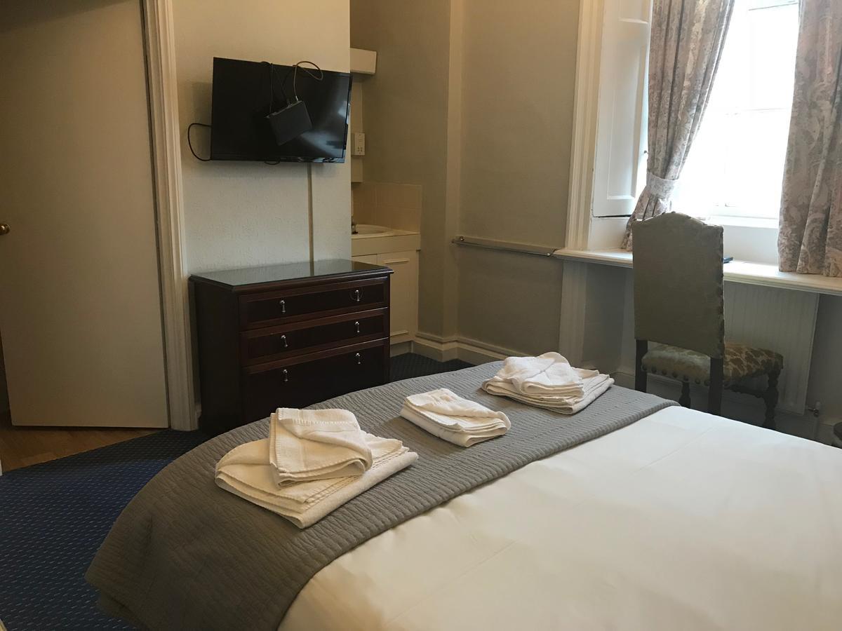 The Ilchester Arms Bed & Breakfast 3*